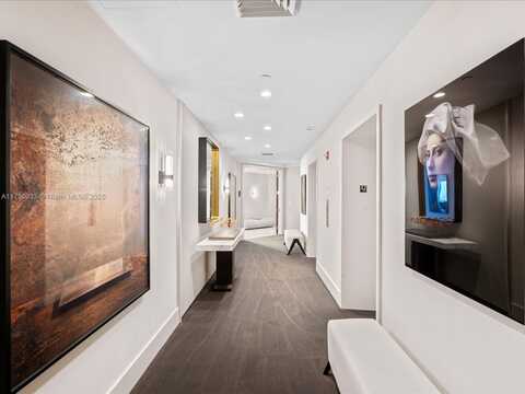 1425 Brickell Ave, Miami, FL 33131