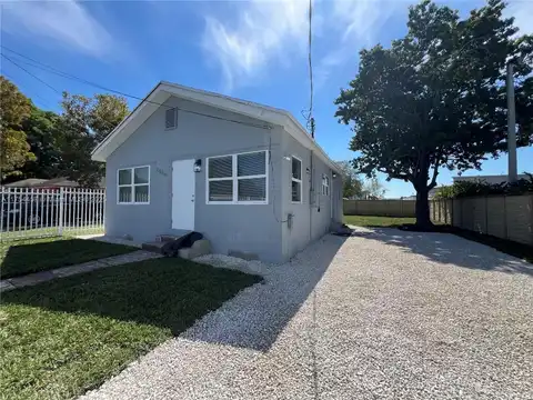 2654 NW 47th St, Miami, FL 33142