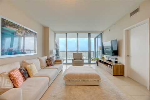 601 NE 36th St, Miami, FL 33137