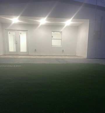 9020 NW 32nd Ave, Miami, FL 33147