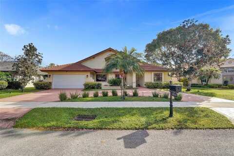 3212 Beechberry Cir, Davie, FL 33328