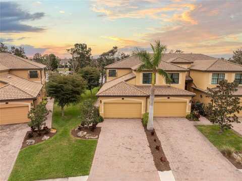 207 RED FOX COURT, BRADENTON, FL 34212