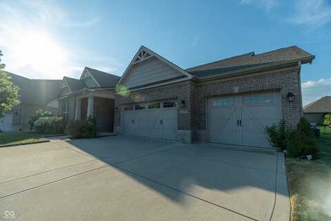 6117 Arctic Circle, Indianapolis, IN 46237