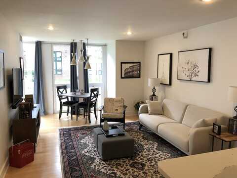 42 Eighth St, Boston, MA 02129