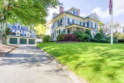 9 Westland St, Worcester, MA 01602