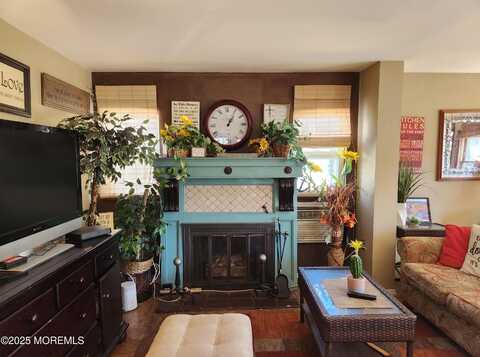 6 Holly Acres Drive, Brick, NJ 08723