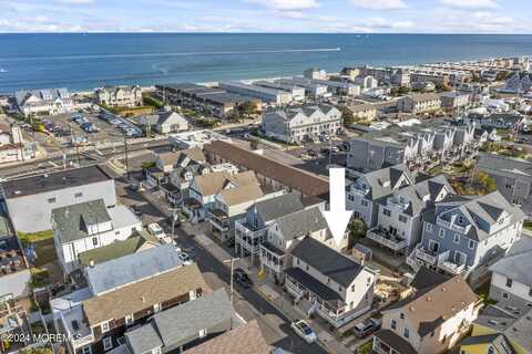 14 Center Street, Sea Bright, NJ 07760