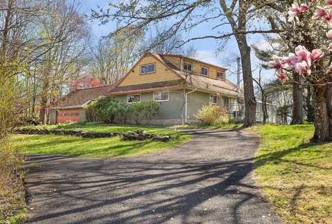 101 East Avenue, Walden, NY 12586