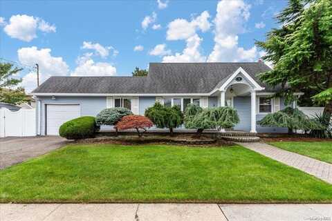 9 Balfour Drive, Bethpage, NY 11714