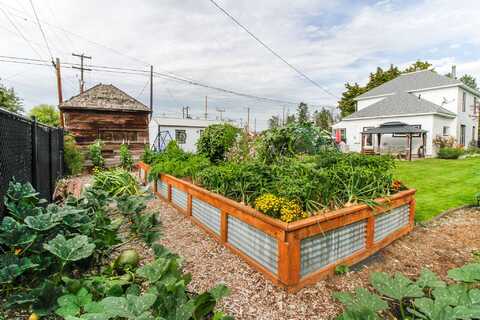 4 Woodland Avenue, Kalispell, MT 59901