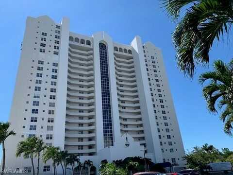 5550 HERON POINT DR, NAPLES, FL 34108