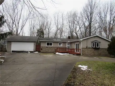 6524 Elmwood Road, Mentor, OH 44060