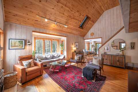 71 Villager Loop, Dover, VT 05356