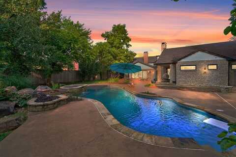 7100 Waverly Avenue, Nichols Hills, OK 73116