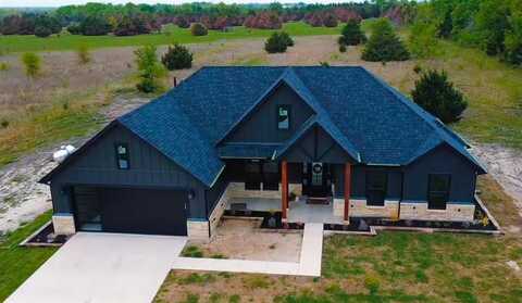 372 County Road 4300, Greenville, TX 75401