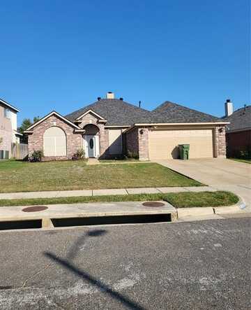 7711 Rochester Lane, Arlington, TX 76002