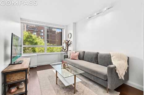 200 East 94th Street, New York, NY 10128