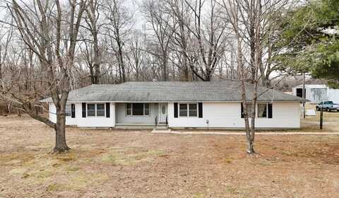 1761 County Road 1125E, Cisne, IL 62823