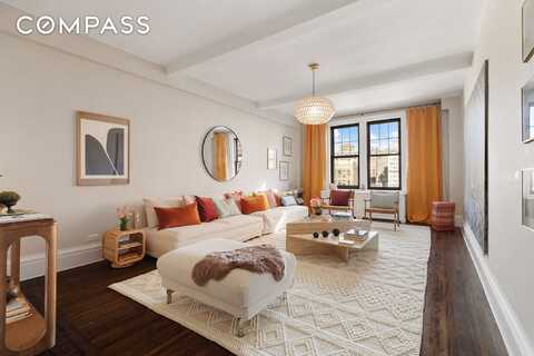 24 West 69th Street, New York, NY 10023