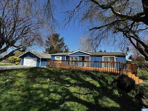 11 Golden Sands Blvd, Sequim, WA 98382