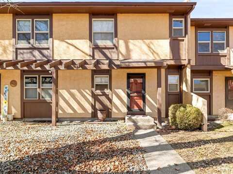 43 Glenroyal Dr unit: G, Pueblo, CO 81005