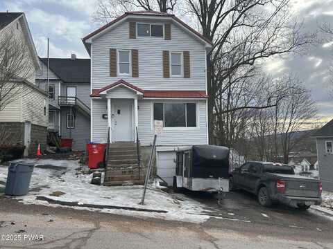 33 Maple Avenue, Carbondale, PA 18407