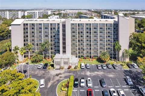 2205 S Cypress Bend Dr, Pompano Beach, FL 33069
