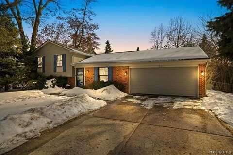 3423 BLASSER Drive, Lake Orion, MI 48359