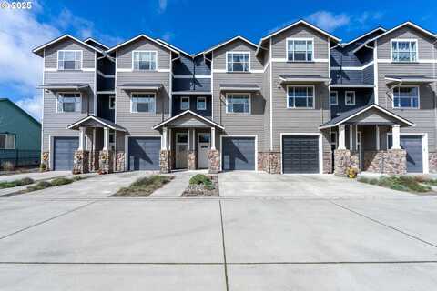 1344 SEAGATE AVE, Coos Bay, OR 97420