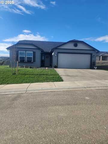 4 GREGORY ST, Milton Freewater, OR 97862