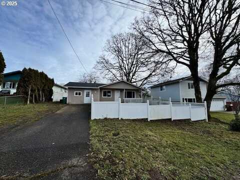 424 S 9TH ST, Saint Helens, OR 97051