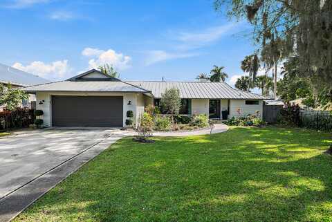 556 SW Rustic Circle, Stuart, FL 34997