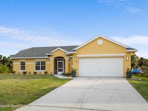 660 Akola Terrace, Palm Bay, FL 32908