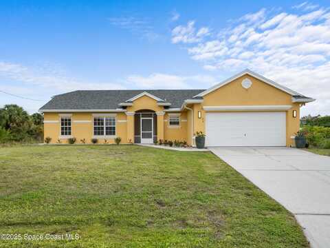 660 Akola Terrace, Palm Bay, FL 32908