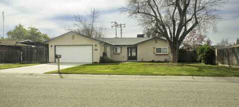 4403 W School Avenue, Visalia, CA 93291