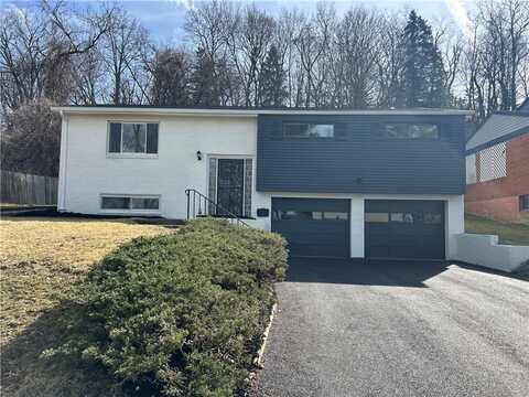 150 Castle Dr, Penn Hills, PA 15235