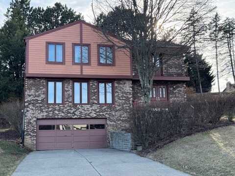 1049 Old Post Rd, South Park, PA 15129