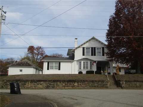 715 Isabella Rd, Connellsville, PA 15425