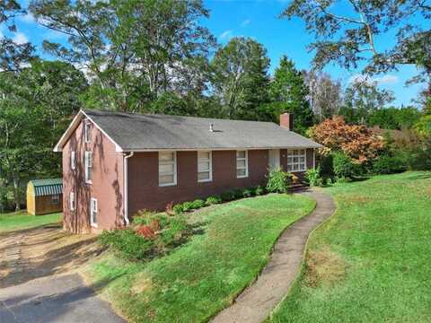 3 Lindsay Lane, Due West, SC 29639