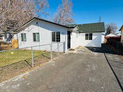 813 N 26th Ave, Yakima, WA 98902