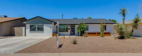 8024 E HUBBELL Street, Scottsdale, AZ 85257