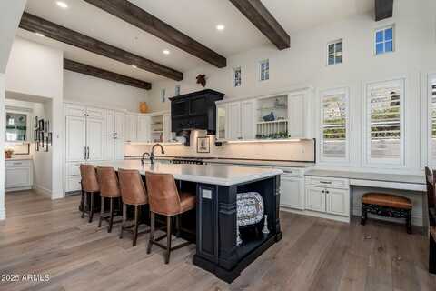 9565 E MOUNTAIN SPRING Road, Scottsdale, AZ 85255