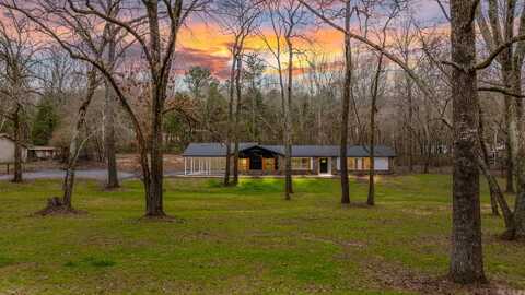 35 S Woodland, Conway, AR 72032