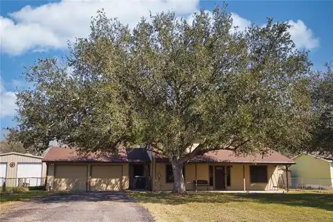 146 Lake Meadows Road, Mathis, TX 78368