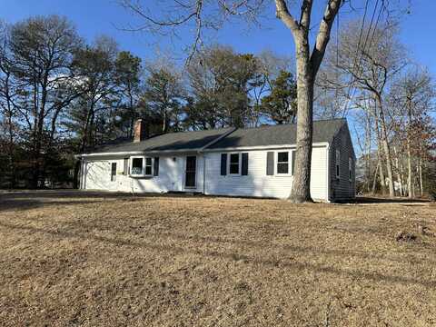 54 Chappaquiddick Road, Centerville, MA 02632