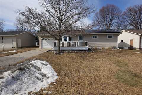 702 18th Street Place, Nevada, IA 50201