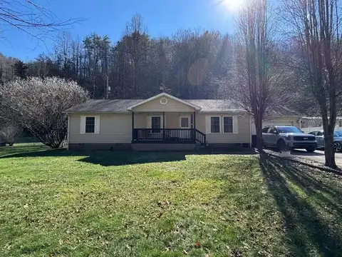 3467 Left Fork of Island Creek, Pikeville, KY 41501