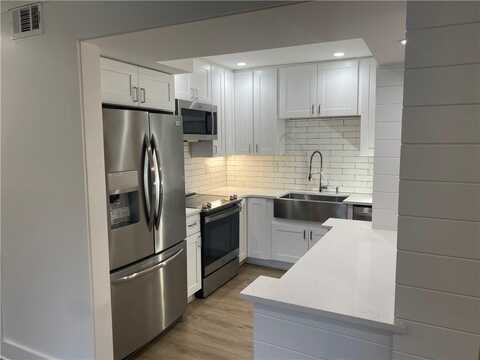 145 Amherst Place NW, Atlanta, GA 30327