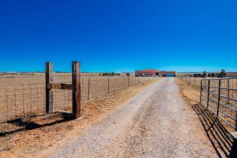 300 THOMPSON Road, Moriarty, NM 87035