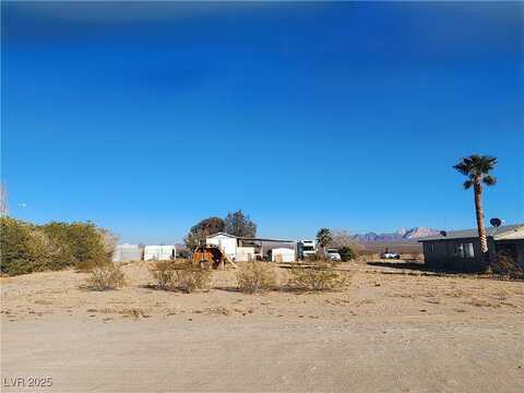 41 Comanche Trail, Cal Nev Ari, NV 89039